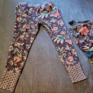 Sundance Thermal Pajamas With Carry Bag